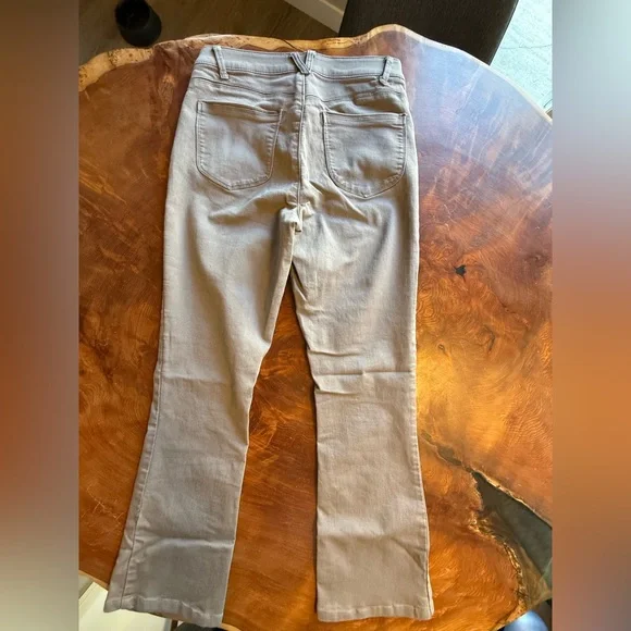 Wit & Wisdom Absolution High Rise Jeans - Picture 2 of 3